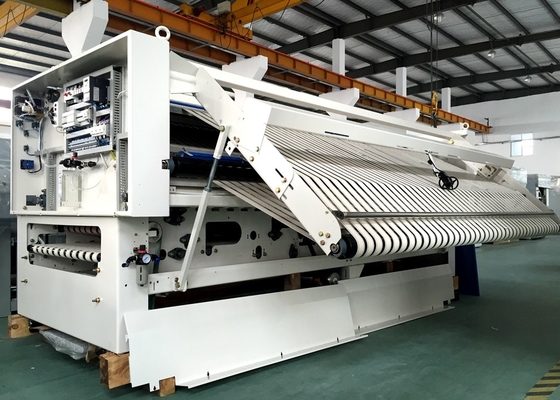 High Performance Industrial Bedsheet Folding Machine 3300 X 3300mm For Laundry Plant